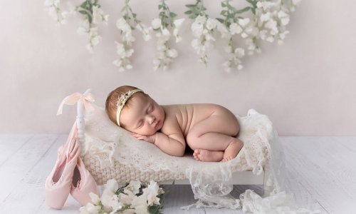 newborn photo sydney baby with ballerina shoes